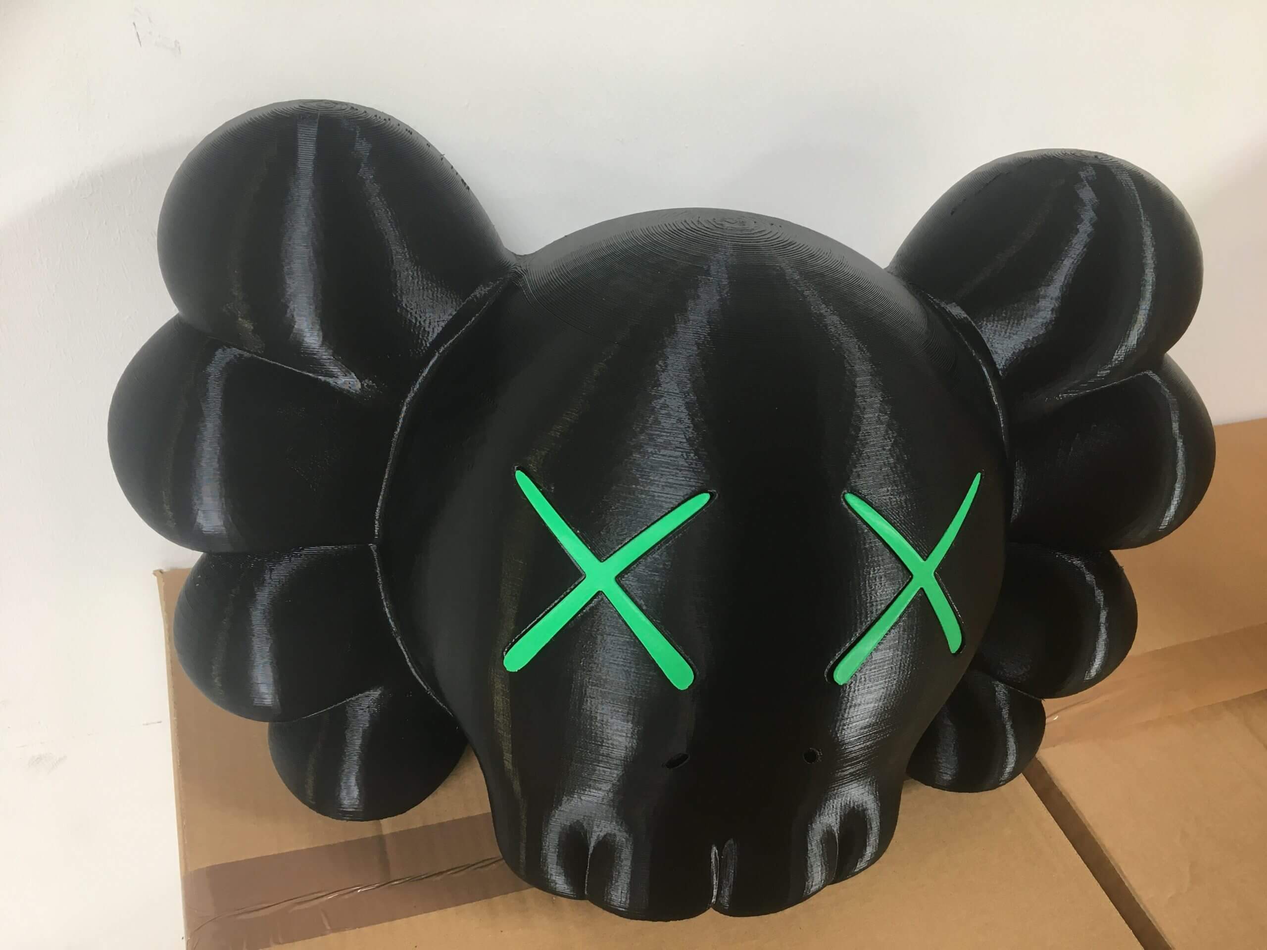 Statue Kaws 130 cm face impression 3D grand format PAMI3D France
